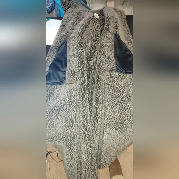 LL BEAN SUEDE LINED COAT - Picture 6 of 8